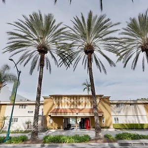 Americas Value & 2*, Anaheim USA